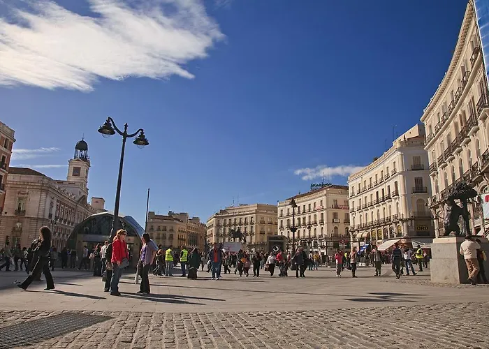 Puerta Del Sol Rooms Madrid